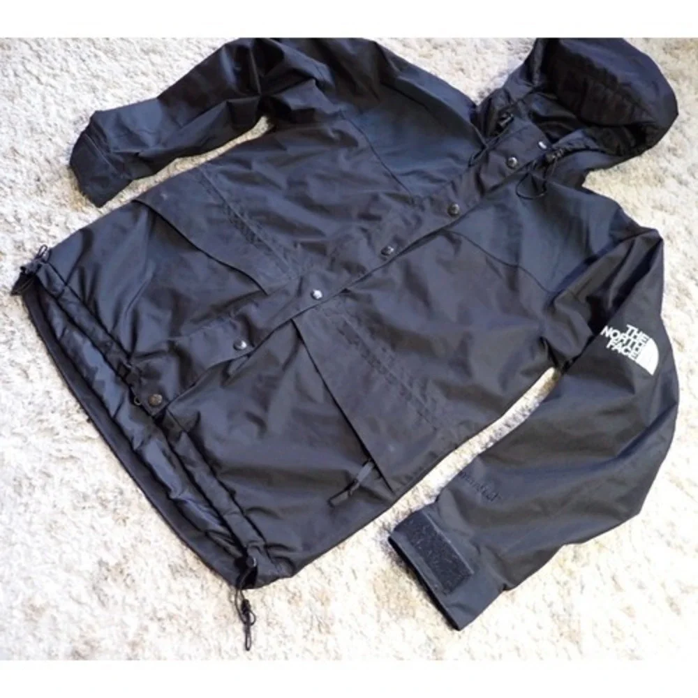 The North Face Rain Jacket Women Medium Black Excellent HydroSeal Parka Hooded